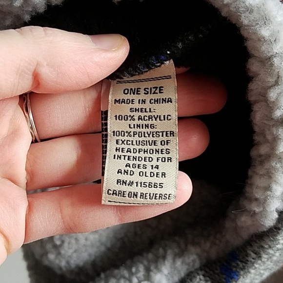 Urban Pipeline Headphone Hat - Picture 3 of 4